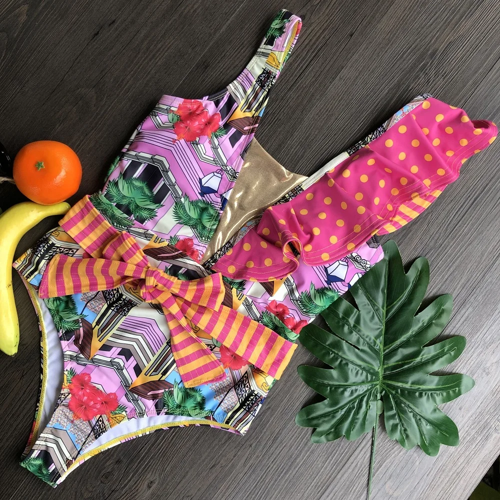 2021 Floral Print Swimsuit Women'S Beach Fashion Swimwear Women Suit Bath High Quality One Piece Swimsuit Female Monokin
2021 Floral Print Swimsuit Women'S Beach Fashion Swimwear Women Suit Bath High Quality One Piece Swimsuit Female Monokin