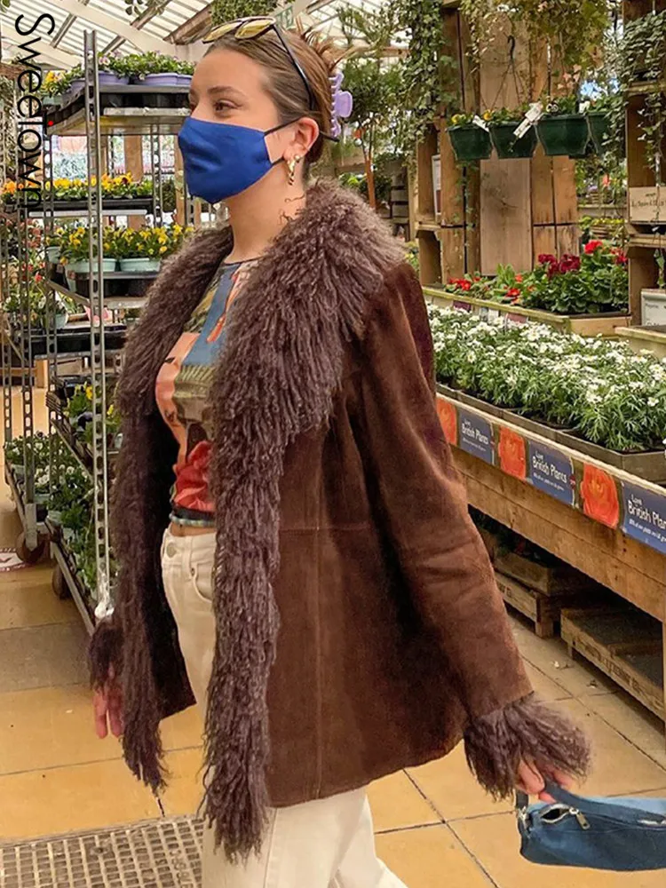 Женская замшевая куртка в стиле пэчворк с искусственным мехом | одежда