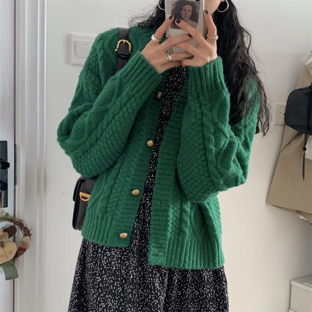 2021 Vintage Knitwear Sweaters Cardigans Chic Lazy Style Winter Loose Casual OL Outwear Coats Fashion Women Tops
2021 Vintage Knitwear Sweaters Cardigans Chic Lazy Style Winter Loose Casual OL Outwear Coats Fashion Women Tops