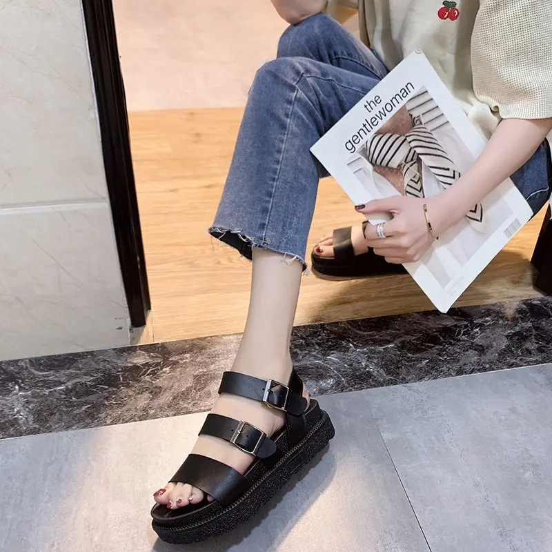 2021 Summer shoes woman Flat Platform Sandals Women Soft Leather Casual Open Toe Gladiator wedges Women Shoes
2021 Summer shoes woman Flat Platform Sandals Women Soft Leather Casual Open Toe Gladiator wedges Women Shoes