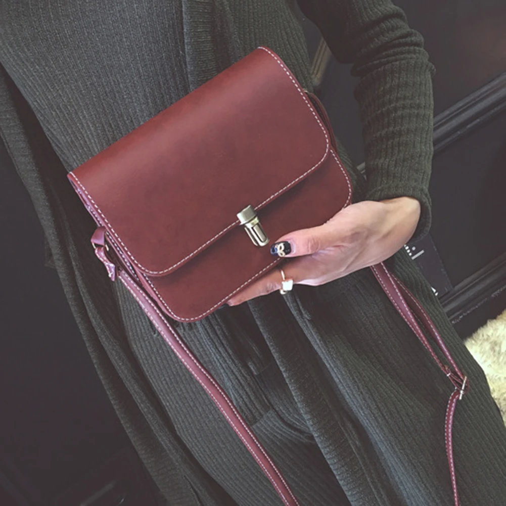 2020 Mini Bullet Shoulder Bag Messenger Bag Pure Color New Women's Bag Korean Retro Wild Small Square Bag
2020 Mini Bullet Shoulder Bag Messenger Bag Pure Color New Women's Bag Korean Retro Wild Small Square Bag