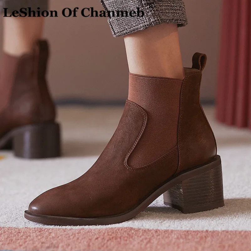 Retro Full Grain Leather Boots Woman Ladies Chelsea Boots Thick Square Chunky Heels Elastic Vintage Shoes Women Booties Size 42
Retro Full Grain Leather Boots Woman Ladies Chelsea Boots Thick Square Chunky Heels Elastic Vintage Shoes Women Booties Size 42