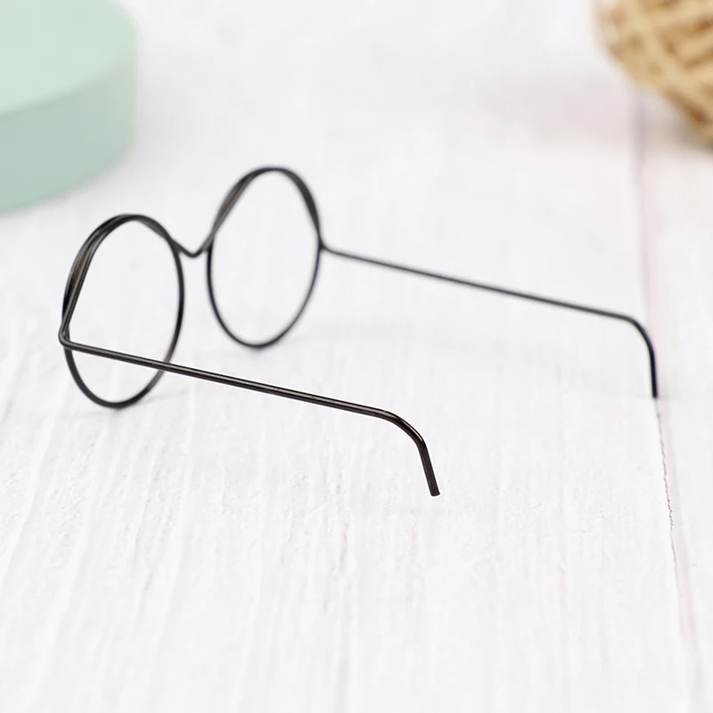 Top Selling Fashion Round Frame Lensless Retro Cool Doll Glasses For BJD Doll Accessories 1/2/5/10Pcs
Top Selling Fashion Round Frame Lensless Retro Cool Doll Glasses For BJD Doll Accessories 1/2/5/10Pcs