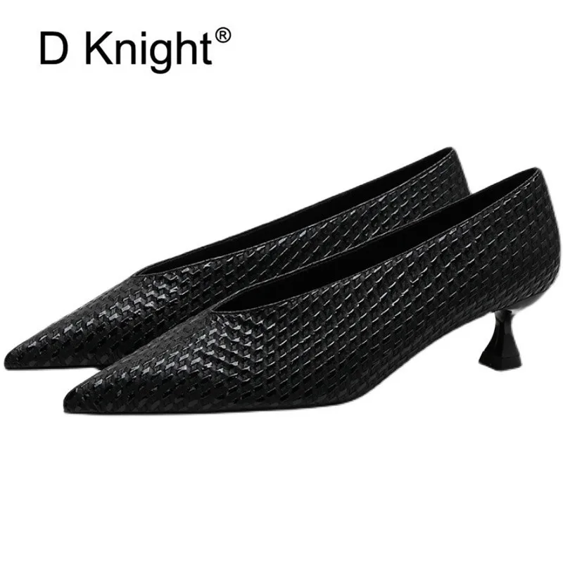Sexy Pointed Toe Stiletto Women's Single Shoes Spring Small Low-Heeled Pumps Shoes Pu Leather Grandma Shoes All-Match Work Shoes
Sexy Pointed Toe Stiletto Women's Single Shoes Spring Small Low-Heeled Pumps Shoes Pu Leather Grandma Shoes All-Match Work Shoes