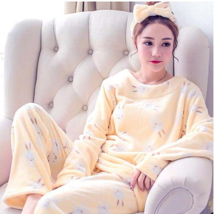 Long Sleeve Women Pajamas Set Turban Rabbit Print Winter Warm Thick Flannel Pyjamas Set Round Neck Coral Velvet Women Sleep Wear
Long Sleeve Women Pajamas Set Turban Rabbit Print Winter Warm Thick Flannel Pyjamas Set Round Neck Coral Velvet Women Sleep Wear