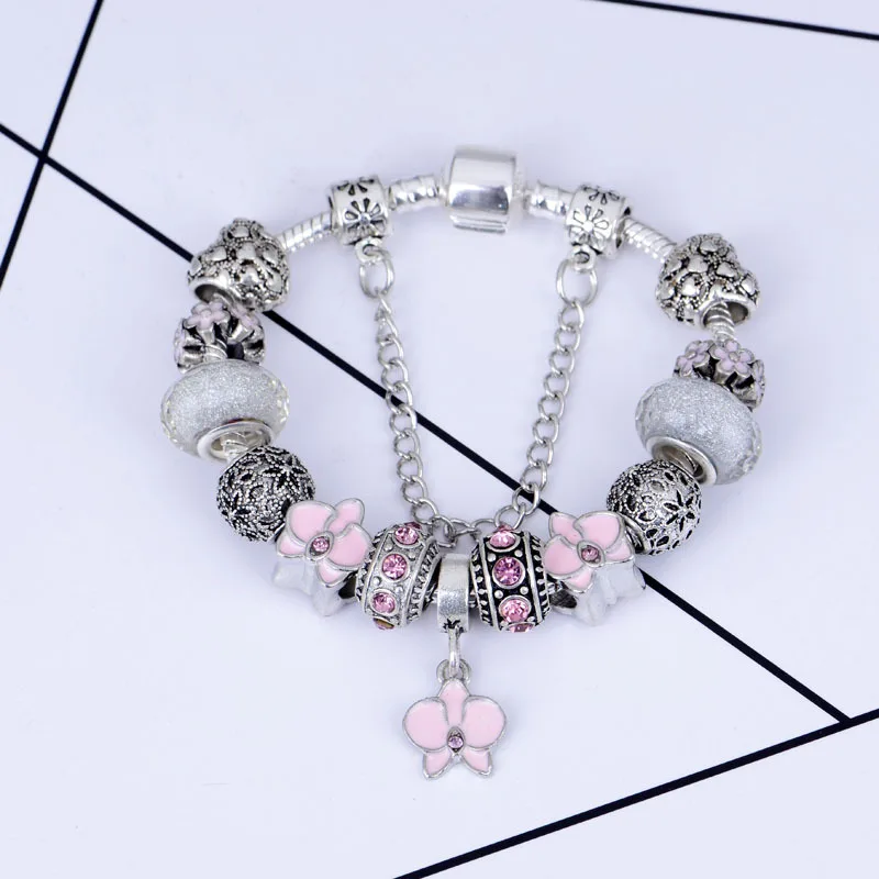 2020 New Arrival Magnolia Pendant Bracelet Pan family style diy Glass Bead Bracelet February 14 Valentine's Day gift
2020 New Arrival Magnolia Pendant Bracelet Pan family style diy Glass Bead Bracelet February 14 Valentine's Day gift