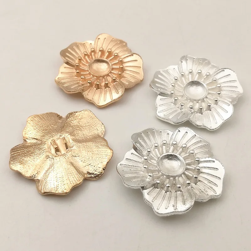 SIXTY TOWFISH 5 pieces DIY Jewelry Accessories Size 33mm Alloy Materials Flower Slice Charms
SIXTY TOWFISH 5 pieces DIY Jewelry Accessories Size 33mm Alloy Materials Flower Slice Charms