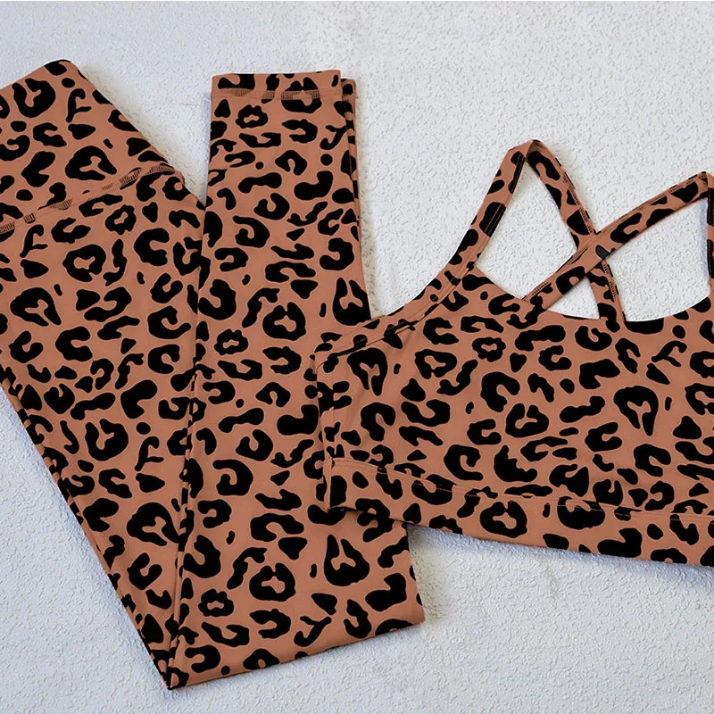 Leopard 2PCS Sport Yoga Set Sexy Backless Bra High Waist Leggings Sportwear Women Set Outfit Fitness Clothing Running Gym Set
Leopard 2PCS Sport Yoga Set Sexy Backless Bra High Waist Leggings Sportwear Women Set Outfit Fitness Clothing Running Gym Set
