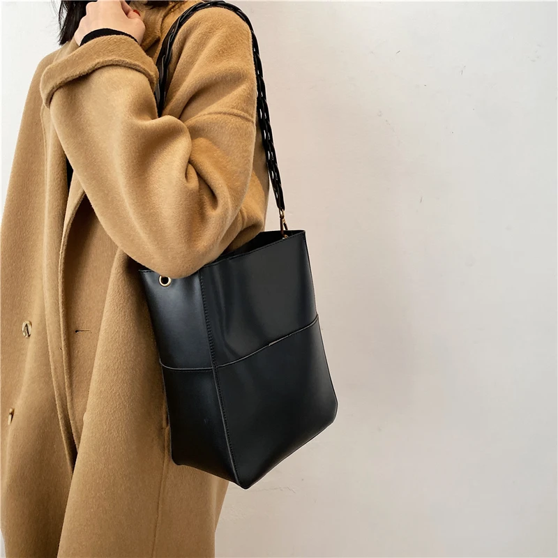 Simple Style Fashion Big Shoulder Bag 2021 Luxury Tote Handbags Solid Brand Designer PU Leather Shoulder Bags For Women Dropship
Simple Style Fashion Big Shoulder Bag 2021 Luxury Tote Handbags Solid Brand Designer PU Leather Shoulder Bags For Women Dropship