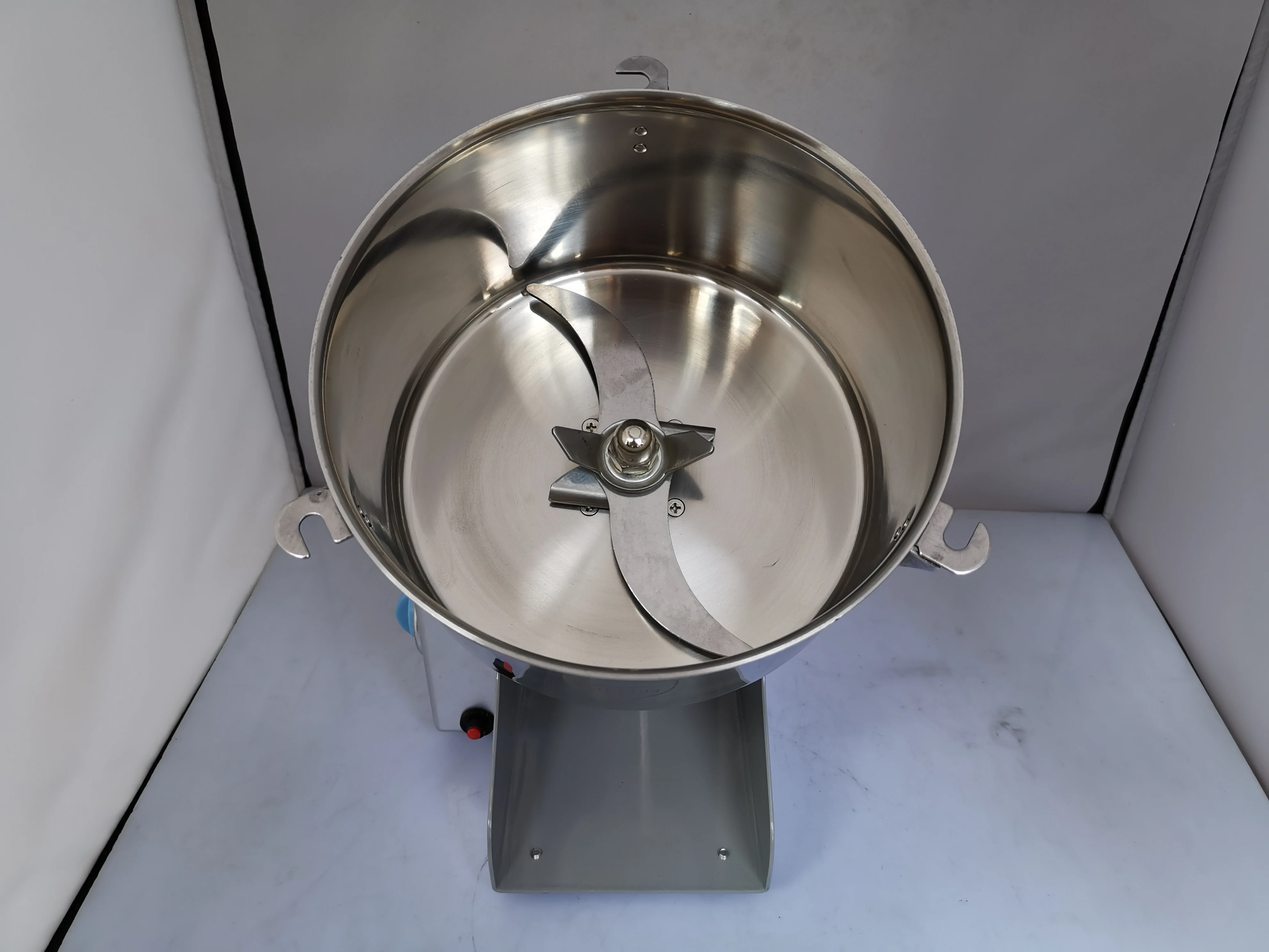 SUS 304 stainless steel 2500g High-speed Electric grinder Medicinal herbs Cereals Coffee Dry Food powder crusher Mill Grinding |