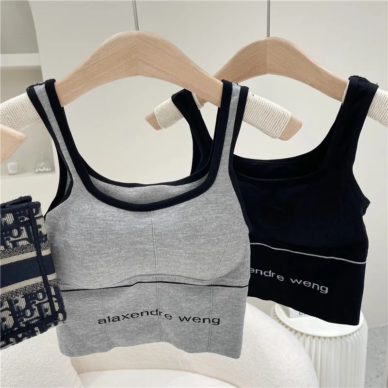 2021 Spring and Summer New Base Chest Pad Vest Sports Casual Camisole for Women Popular Elegant Tank Top Sexy Solid Color Sling
2021 Spring and Summer New Base Chest Pad Vest Sports Casual Camisole for Women Popular Elegant Tank Top Sexy Solid Color Sling