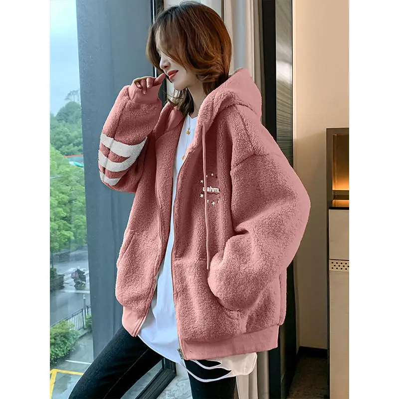 Autumn / winter 2020 new lambs wool coat women's hooded Plush 
Autumn / winter 2020 new lambs wool coat women's hooded Plush