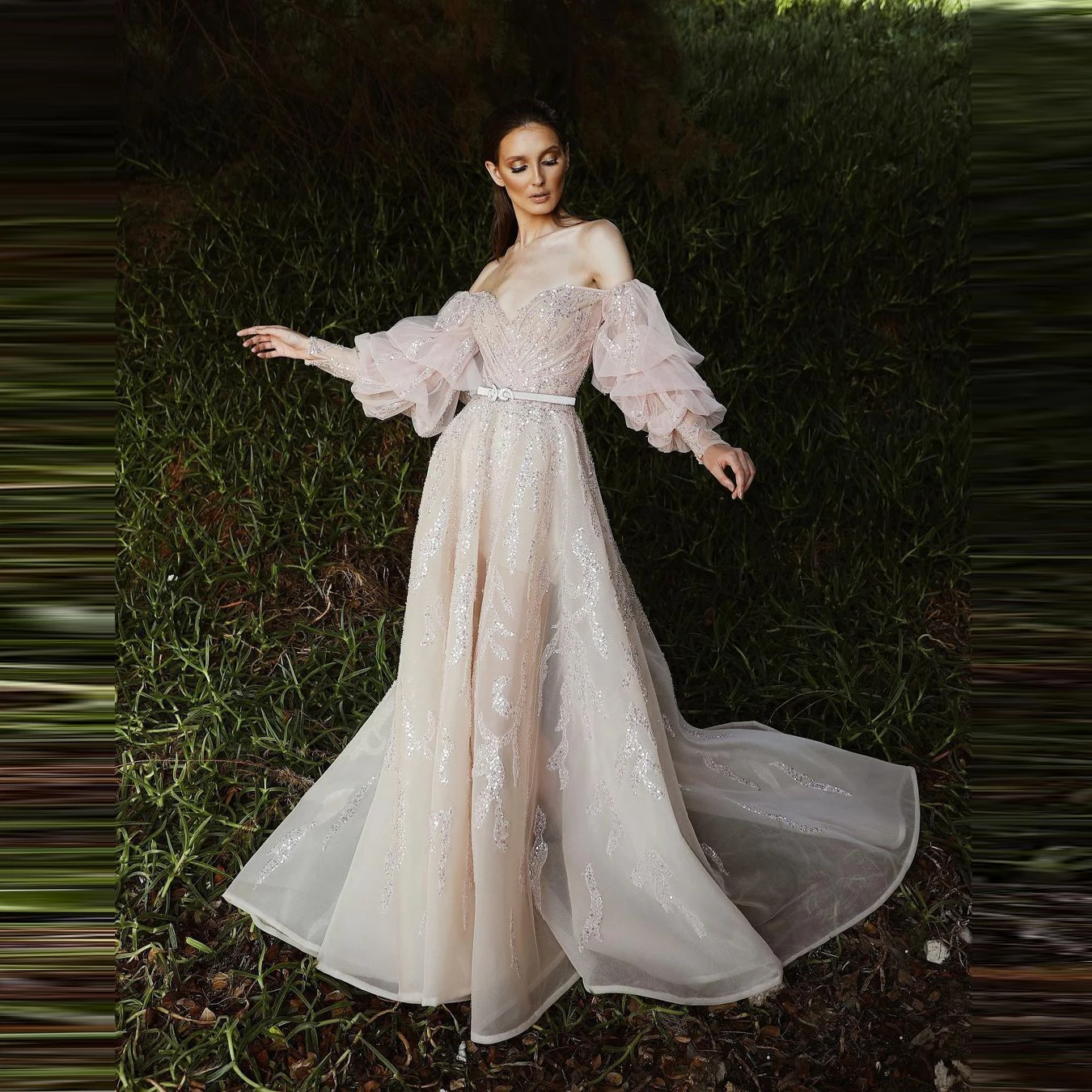 Блестящие кружевные платья для выпускного вечера в арабском стиле с рукавами-крылышками и оборками трапециевидной формы прозрачные женски...
Блестящие кружевные платья для выпускного вечера в арабском стиле с рукавами-крылышками и оборками трапециевидной формы прозрачные женски...