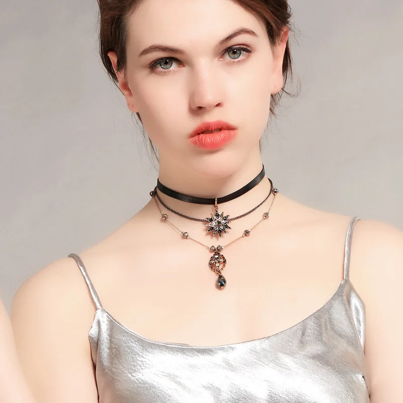 Multilayer Temperament Star Water Drop Pendant Alloy Collar Necklace Female, European and American Banquet Retro Wind Necklace
Multilayer Temperament Star Water Drop Pendant Alloy Collar Necklace Female, European and American Banquet Retro Wind Necklace