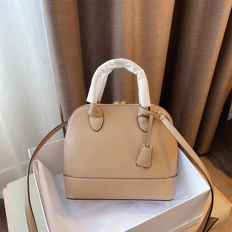2021 Fashion Vintage Women Handbags Shell bag Totes Female Shoulder Bag Luxury Solid Color Crossboday Bags Travel Bag
2021 Fashion Vintage Women Handbags Shell bag Totes Female Shoulder Bag Luxury Solid Color Crossboday Bags Travel Bag