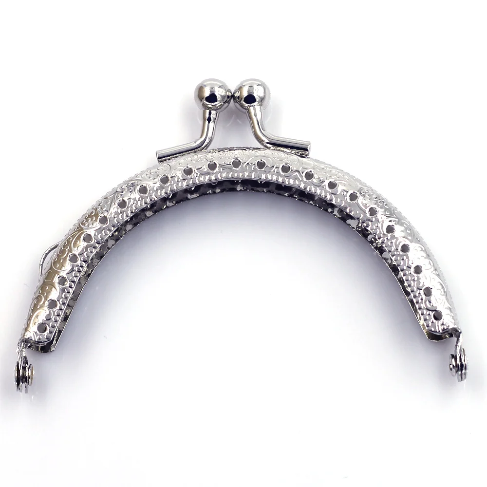 30PCS 8.5cm Smooth Silver Tone Arch Purse Bag Frames Clutch Buckles Kiss Clasps Handbag Handles DIY Luggage Accessories Hardware
30PCS 8.5cm Smooth Silver Tone Arch Purse Bag Frames Clutch Buckles Kiss Clasps Handbag Handles DIY Luggage Accessories Hardware