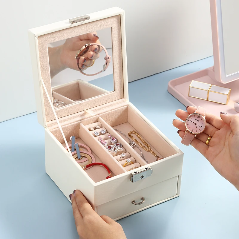 Casegrace кожаный Органайзер для ювелирных изделий, многосекционный классический держатель с современным замком для ящика, большое зеркало для...
Casegrace кожаный Органайзер для ювелирных изделий, многосекционный классический держатель с современным замком для ящика, большое зеркало для...