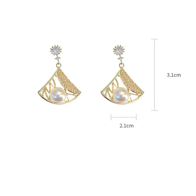 Korean Luxury Cubic Zirconia Fan Shaped Pendant Earrings Woman Fashion Jewelry Statement Earrings Anniversary Gift for Girls
Korean Luxury Cubic Zirconia Fan Shaped Pendant Earrings Woman Fashion Jewelry Statement Earrings Anniversary Gift for Girls