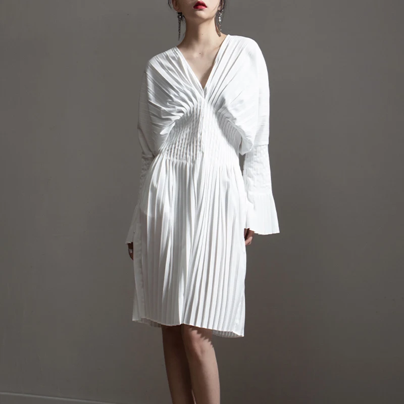 SISPELL Patchwork Ruffle Dresses For Girls V Neck Long Sleeve High Waist Slimming Ruched Women's Elegant Dress Fashion Autumn
SISPELL Patchwork Ruffle Dresses For Girls V Neck Long Sleeve High Waist Slimming Ruched Women's Elegant Dress Fashion Autumn