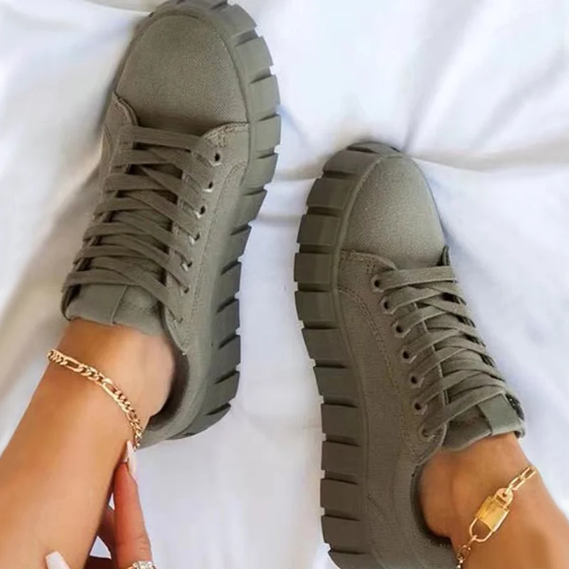 Woman's Canvas Shoes Lace-Up Solid Casual Thick Bottom Flats Female Fashion Flat Vulcanized Shoes Ladies Plus Size New
Woman's Canvas Shoes Lace-Up Solid Casual Thick Bottom Flats Female Fashion Flat Vulcanized Shoes Ladies Plus Size New