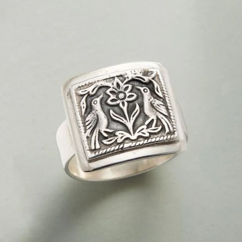 Vintage Silver Color Carving Flowers Bird Rings For Women And Men Retro Fashion Wedding Jewelry Antique Ring Party Gift Unisex
Vintage Silver Color Carving Flowers Bird Rings For Women And Men Retro Fashion Wedding Jewelry Antique Ring Party Gift Unisex