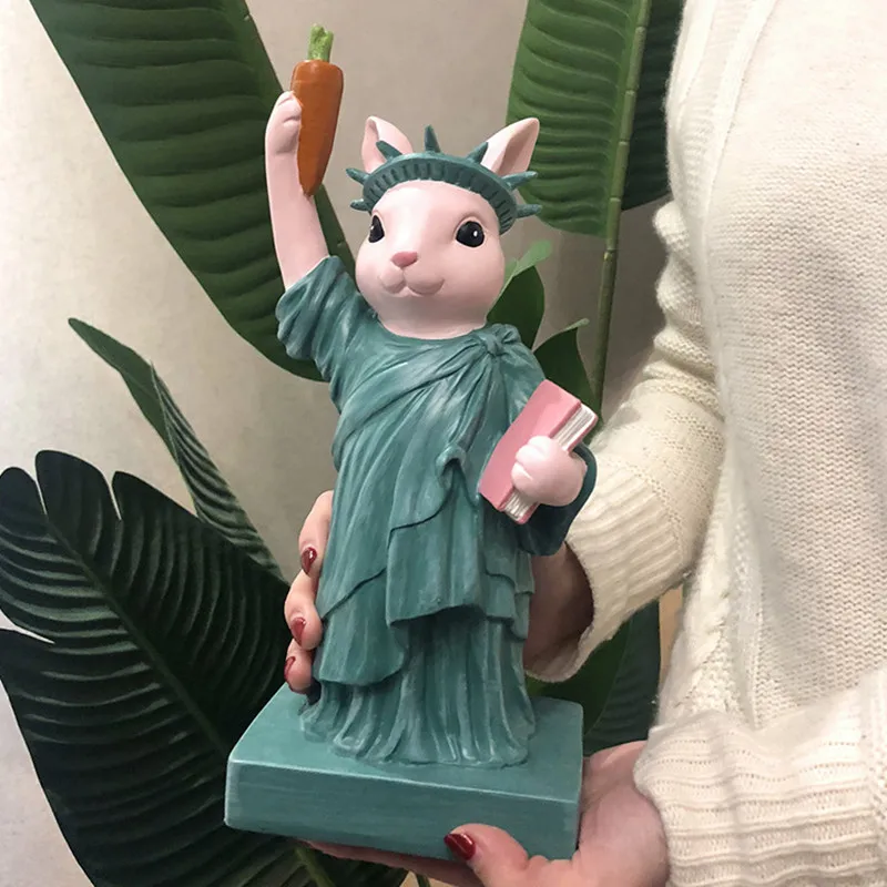 NORTHEUINS Resin Artist Character Figurines Modern Creative Statuette Interior Home Decor Living Room Desk Table Decoration Gift
NORTHEUINS Resin Artist Character Figurines Modern Creative Statuette Interior Home Decor Living Room Desk Table Decoration Gift