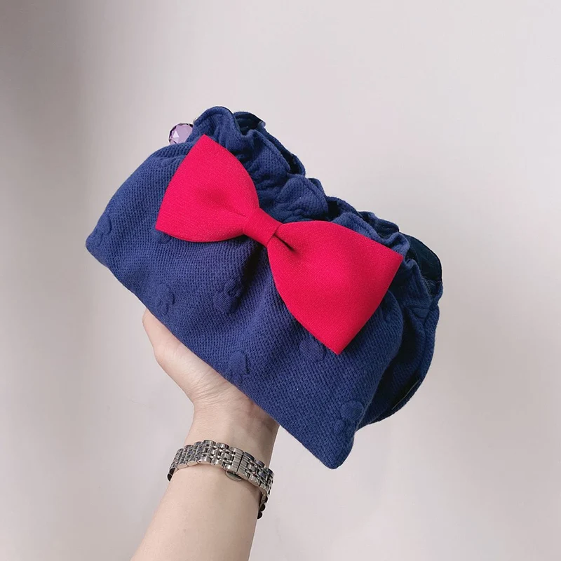 Women Bow Cosmetic Bag Clutches Sweet Handbag Portable Makeup Bag Travel Organizer Bag Lovely Change Storage Bag Coin Purses
Women Bow Cosmetic Bag Clutches Sweet Handbag Portable Makeup Bag Travel Organizer Bag Lovely Change Storage Bag Coin Purses