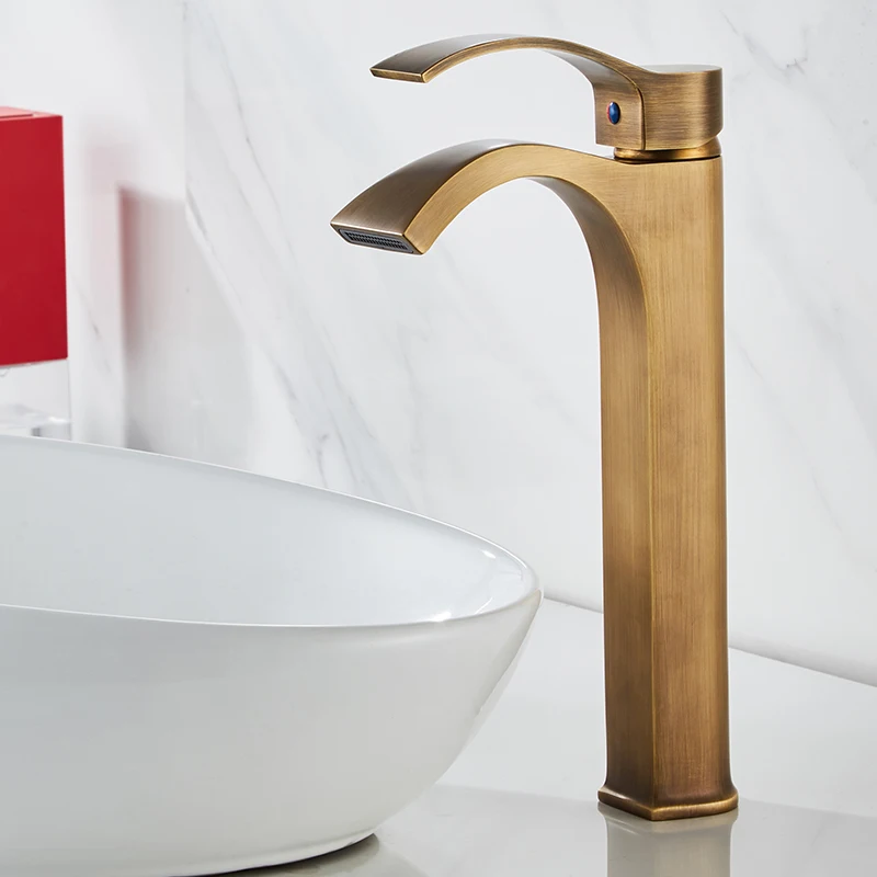 Basin Faucet Luxury Brushed Gold Single Handle Hot/Cold Taps Bathroom Sink Faucet Waterfall Brass Deck Mounted Mixer Antique
Basin Faucet Luxury Brushed Gold Single Handle Hot/Cold Taps Bathroom Sink Faucet Waterfall Brass Deck Mounted Mixer Antique