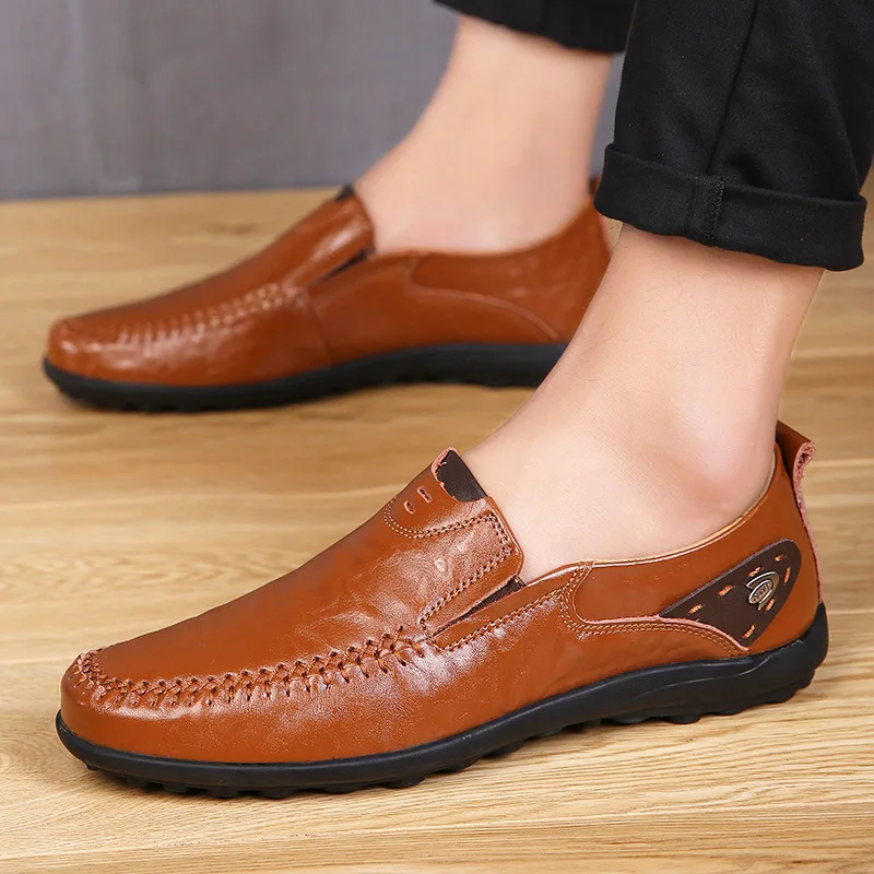 Men Summer Shoes Handmade Comfortable Men Moccasins Fashion Breathable Men Loafers Casual Leather Shoes Lazy Business Soft Shoes
Men Summer Shoes Handmade Comfortable Men Moccasins Fashion Breathable Men Loafers Casual Leather Shoes Lazy Business Soft Shoes