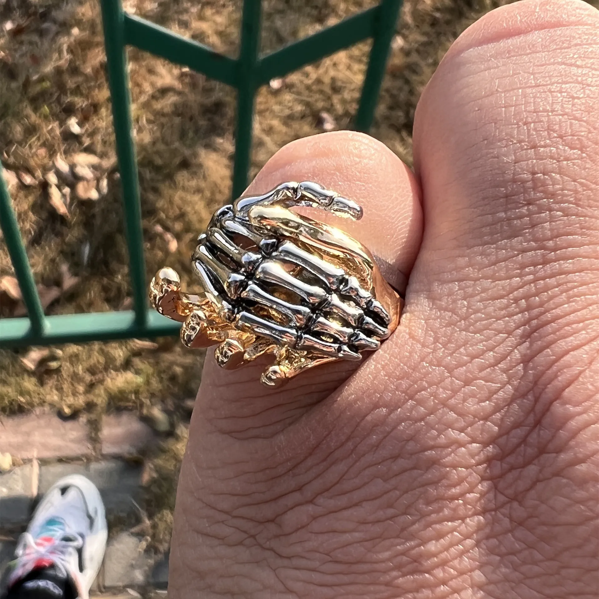 Винтажное кольцо для мужчин и женщин Крутое регулируемое в стиле панк готика с