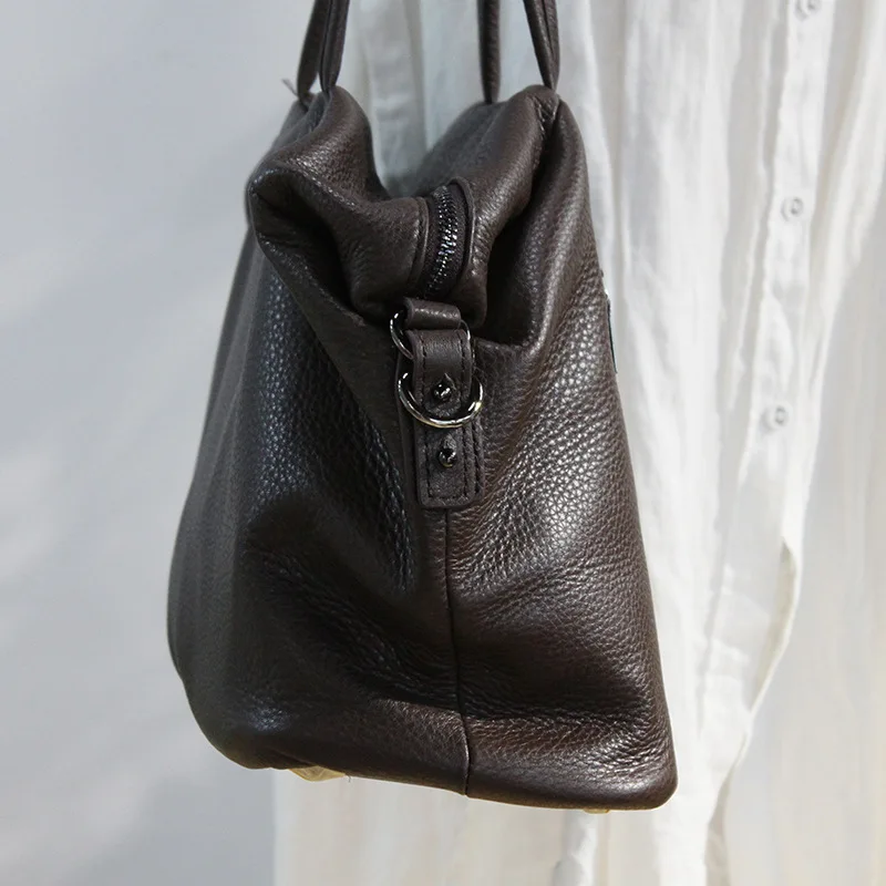 YourSeason Ladies Casual Genuine Leather Large Capacity Bag 2021 Versatile Nature Cowhide Women Casual Tote Shoulder Handbags
YourSeason Ladies Casual Genuine Leather Large Capacity Bag 2021 Versatile Nature Cowhide Women Casual Tote Shoulder Handbags