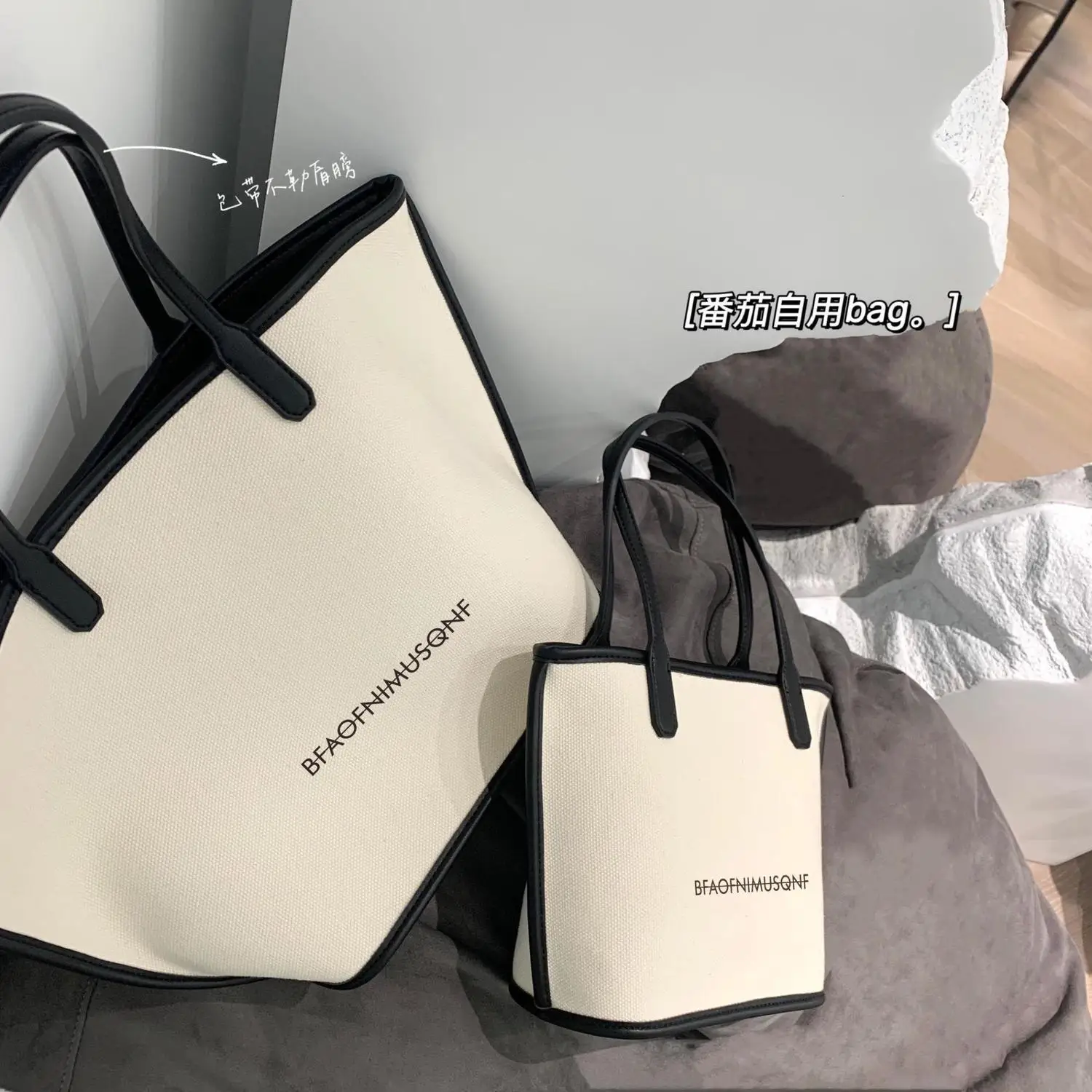 Creative Design Portable Nylon Waterproof Handbag Shoulder Bag Classic Texture Chic women bag
Creative Design Portable Nylon Waterproof Handbag Shoulder Bag Classic Texture Chic women bag