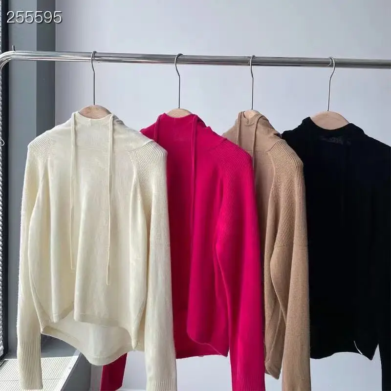 2021 Winter Runway Vintage Pullover Women Knitted Sweater Hooded Solid Long Sleeve Knitted Hot Sale Ladies Vintage Jumper
2021 Winter Runway Vintage Pullover Women Knitted Sweater Hooded Solid Long Sleeve Knitted Hot Sale Ladies Vintage Jumper