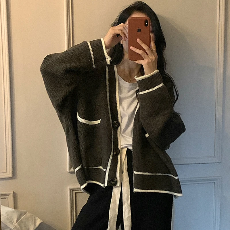 V Neck Knitted Cardigan Sweater Women Patchwork Single Breasted Knit Cardigans 2021 Autumn Winter Outerwear Female Sweaters
V Neck Knitted Cardigan Sweater Women Patchwork Single Breasted Knit Cardigans 2021 Autumn Winter Outerwear Female Sweaters