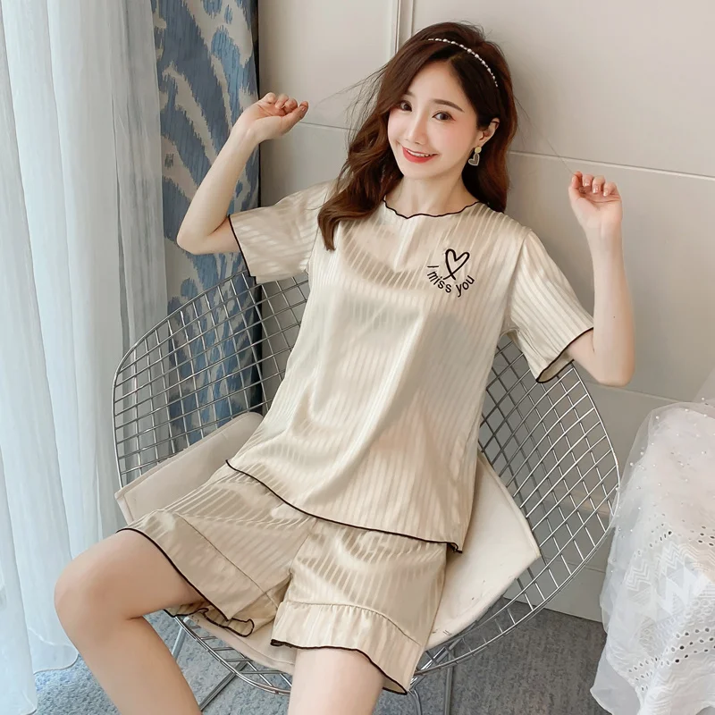 Faux Silk Pajamas Set Spring Summer Woman Pajamas Sleepwear Casual Short-sleeved Trousers Satin Silk Female Home wear Set
Faux Silk Pajamas Set Spring Summer Woman Pajamas Sleepwear Casual Short-sleeved Trousers Satin Silk Female Home wear Set