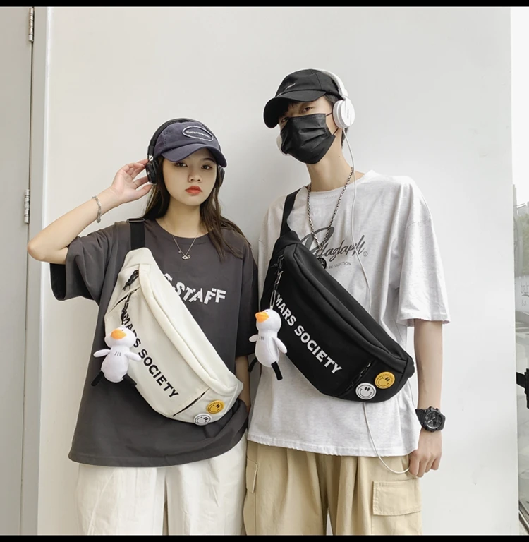 B3272 - Men's waist bag 2021 new Japanese and Korean horizontal leisure nylon cloth large capacity versatile student Backpack
B3272 - Men's waist bag 2021 new Japanese and Korean horizontal leisure nylon cloth large capacity versatile student Backpack