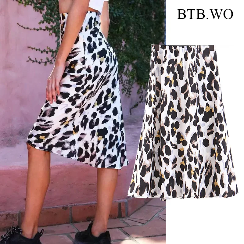 BTB.WO Skirts Women 2021 Pleated Skirts Boho Floral Print Casual Beach Skirt High Waist Ladies Skirts Mujer
BTB.WO Skirts Women 2021 Pleated Skirts Boho Floral Print Casual Beach Skirt High Waist Ladies Skirts Mujer