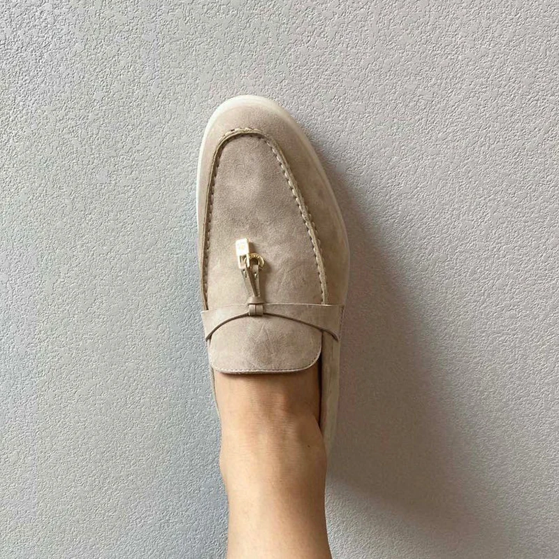 Gray Real Suede Loafer Shoes Woman Round Toe Metal Lock Flat Shoes Female Comfortable Oxford Casual Shoes
Gray Real Suede Loafer Shoes Woman Round Toe Metal Lock Flat Shoes Female Comfortable Oxford Casual Shoes