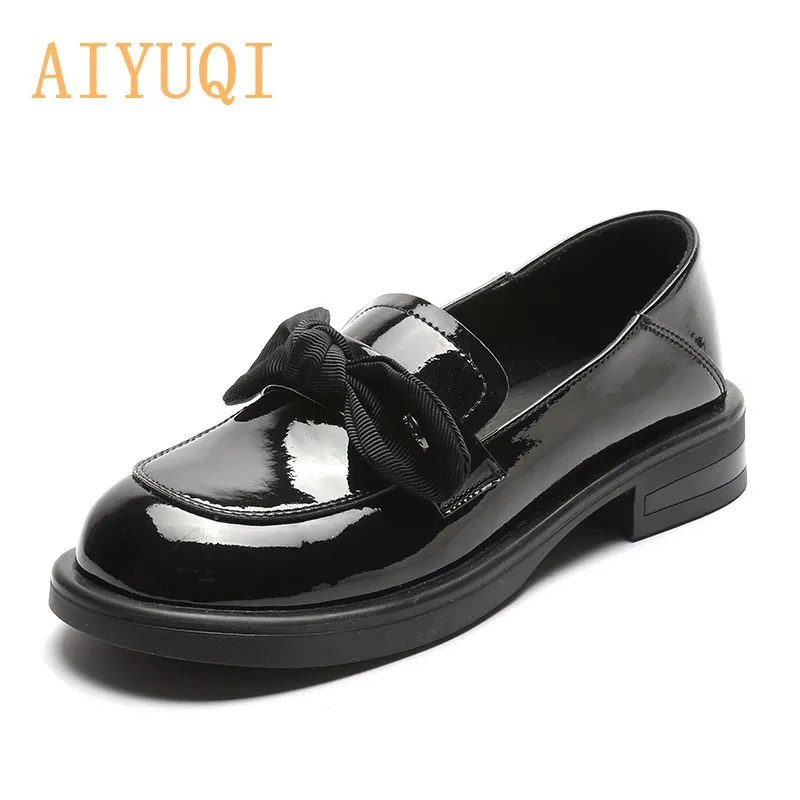 Genuine Leather Shoes Women Spring 2021 New Fashion Round Head Bow Girl Shoes Thick Heel British Style Loafers Women
Genuine Leather Shoes Women Spring 2021 New Fashion Round Head Bow Girl Shoes Thick Heel British Style Loafers Women