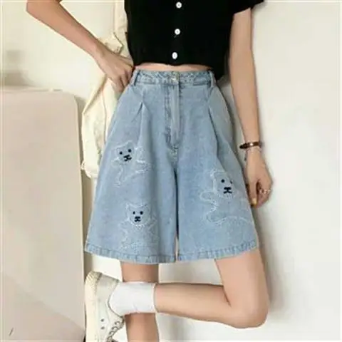 Summer new Korean embroidery Wide Leg Jeans Capris women's high waist loose Korean student hot pants short pants fashion
Summer new Korean embroidery Wide Leg Jeans Capris women's high waist loose Korean student hot pants short pants fashion