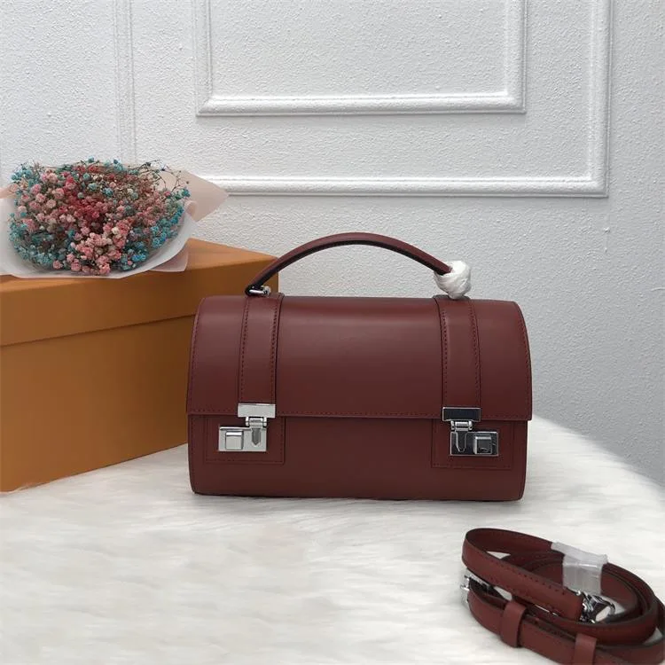 Women's bag 2021 new leather women's bag fashion trend Boston bag women's portable messenger single shoulder pillow bag
Women's bag 2021 new leather women's bag fashion trend Boston bag women's portable messenger single shoulder pillow bag