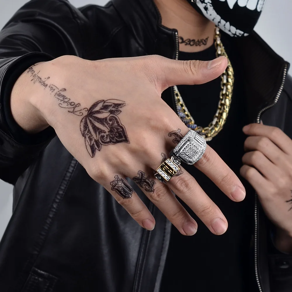 P&Y Luxury Hip Hop S925 Full Iced Out VVS D Moissanite Diamond Champion Men Rings
P&Y Luxury Hip Hop S925 Full Iced Out VVS D Moissanite Diamond Champion Men Rings