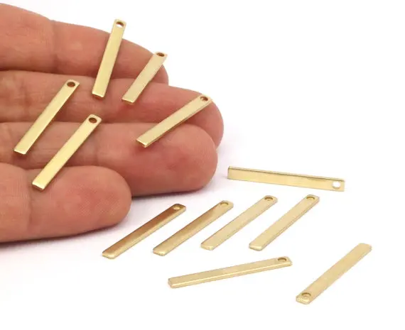 30 стержней из сырой латуни. Размер (28x3x1 мм). BRC 155
30 стержней из сырой латуни. Размер (28x3x1 мм). BRC 155