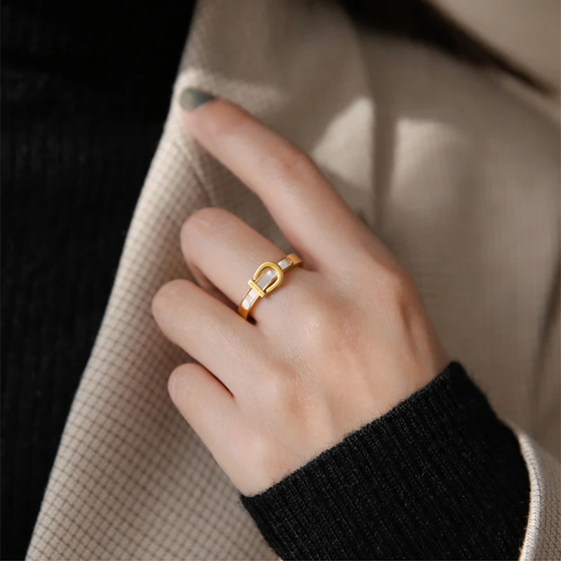 MEYRROYU Stainless Steel Gold Color Belt Ring Trendy Enamel Rings Accessories For Women 2021 New Fashion Gift Party Jewelry Anel
MEYRROYU Stainless Steel Gold Color Belt Ring Trendy Enamel Rings Accessories For Women 2021 New Fashion Gift Party Jewelry Anel