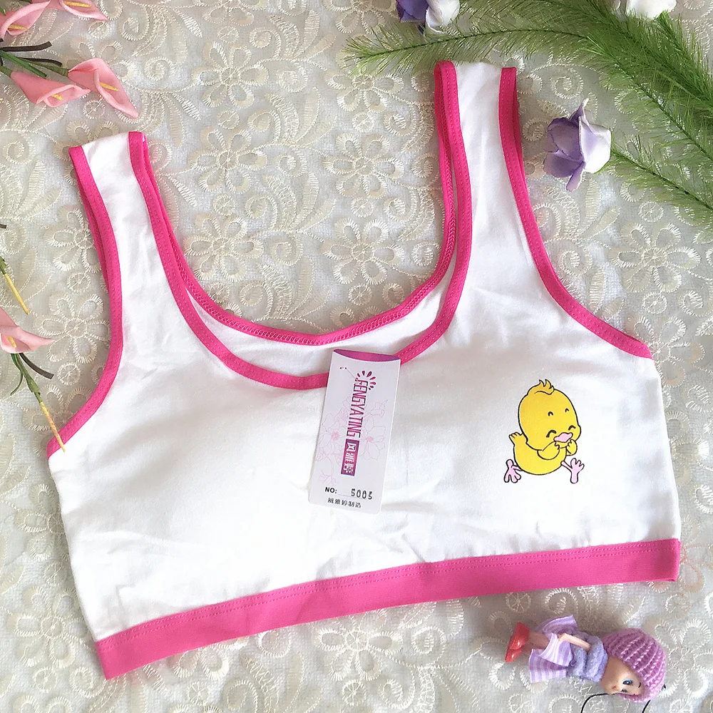 Color-side plus size vest wrapped chest slightly fat girl sports cotton comfortable girl developmental underwear 
Color-side plus size vest wrapped chest slightly fat girl sports cotton comfortable girl developmental underwear