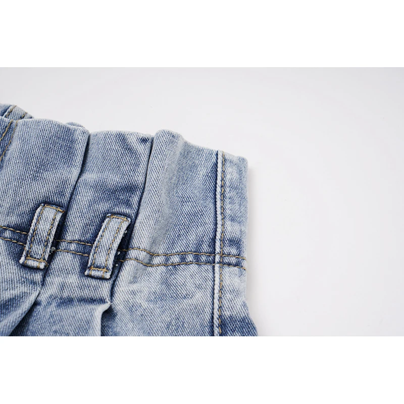 Women's Denim Shorts Summer 2021 Korean New Pleated High Waist Casual Straighted Loose Wide Leg Shorts Jeans Female Streetwear 
Women's Denim Shorts Summer 2021 Korean New Pleated High Waist Casual Straighted Loose Wide Leg Shorts Jeans Female Streetwear