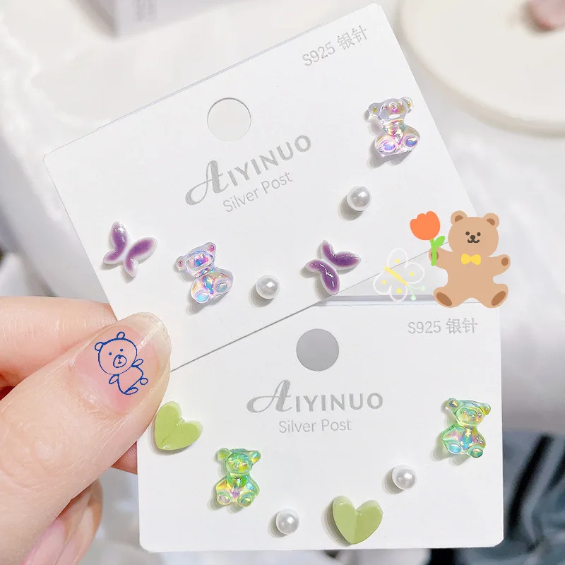 3pair/set INS Colored Ceramics Stud Earrings Bear Candy Butterfly Cute Sweet Simple Compact Exquisite Earrings Gift for Friends
3pair/set INS Colored Ceramics Stud Earrings Bear Candy Butterfly Cute Sweet Simple Compact Exquisite Earrings Gift for Friends