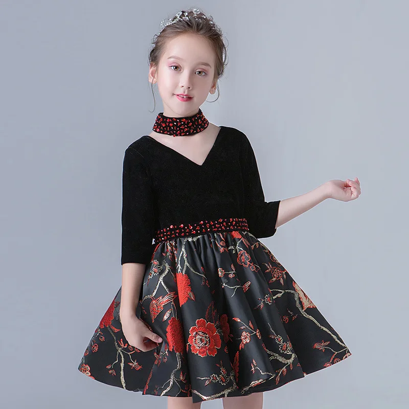 Flower Girls Black Wedding Dresses Kids Half Sleeve Bead Appliques Lace Party Princess Birthday Christmas First Communion Gown
Flower Girls Black Wedding Dresses Kids Half Sleeve Bead Appliques Lace Party Princess Birthday Christmas First Communion Gown