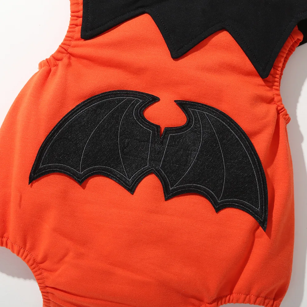 Halloween Devil Wings Children's Clothing Long-Sleeved Baby One-Piece Suit Devil Hat Baby Rompers Holiday Set Kids clothes boys
Halloween Devil Wings Children's Clothing Long-Sleeved Baby One-Piece Suit Devil Hat Baby Rompers Holiday Set Kids clothes boys