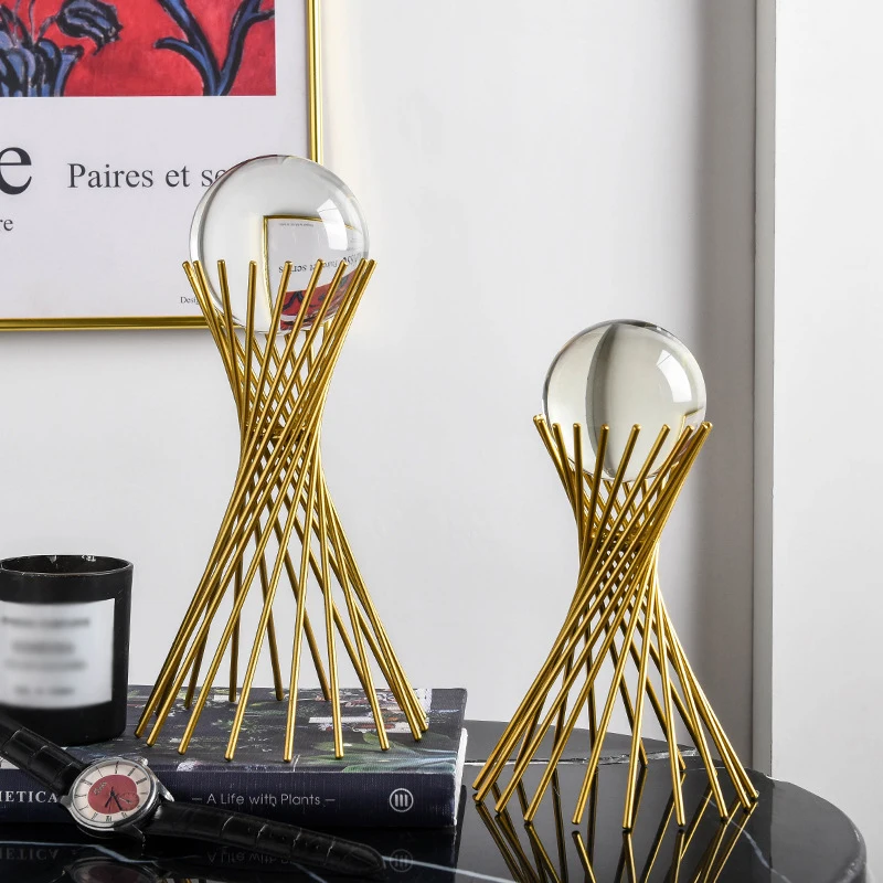 Modern Metal Crystal Ball Statues Home Decoration Handicraft Style Crystal Ball With Metal Holder Home Accessories
Modern Metal Crystal Ball Statues Home Decoration Handicraft Style Crystal Ball With Metal Holder Home Accessories